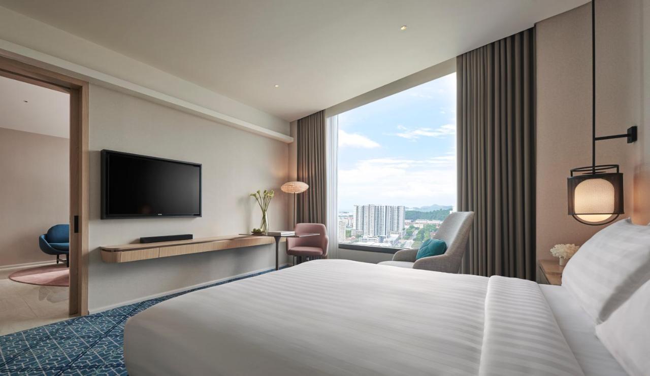 Amari Spice Penang Hotel Bayan Lepas Kültér fotó Deluxe Room